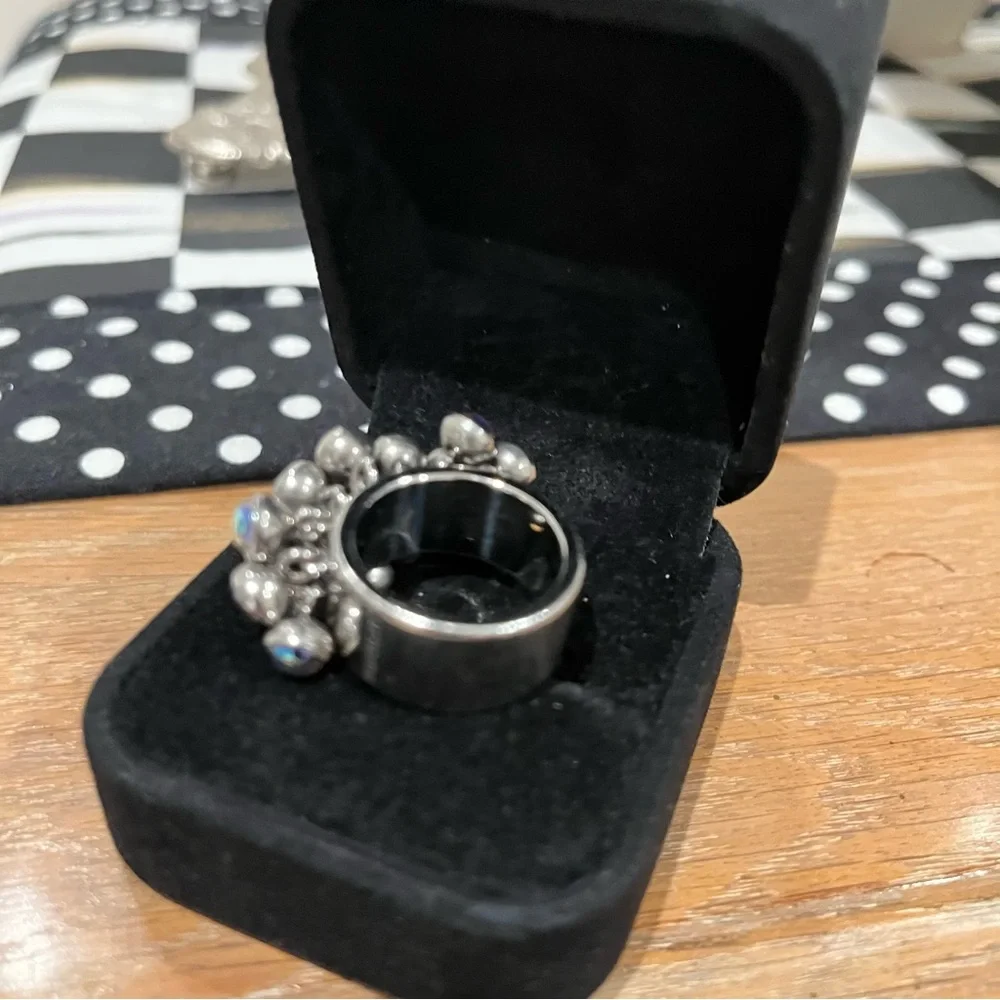 Swatch Silver Ring with Iridescent Stones - Picture 4 of 4